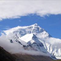 Everest summit  » Click to zoom ->