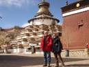 Nadia and her father Poul from Denmark,at Gyantse Pelkhor Monastery  » Click to zoom ->